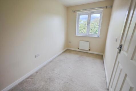 pbox-bedroom-314556.JPG