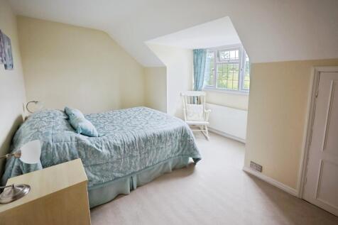 pbox-bedroom-316527.JPG