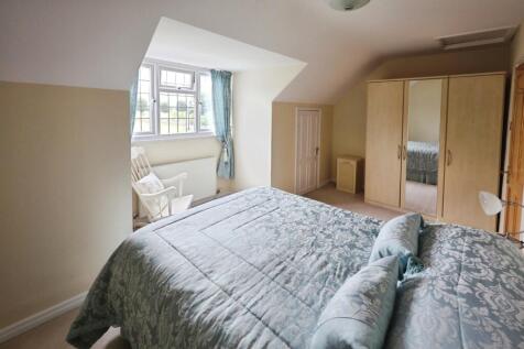 pbox-bedroom-316527.JPG
