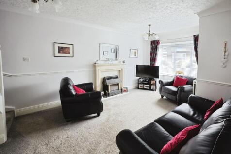 pbox-living_room-318898.JPG