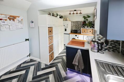 pbox-kitchen-319393.JPG