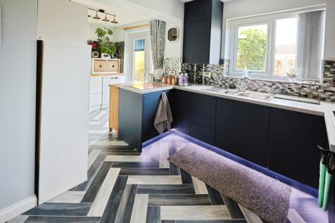 pbox-kitchen-319393.JPG