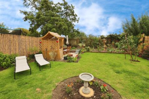 pbox-garden-320446.JPG