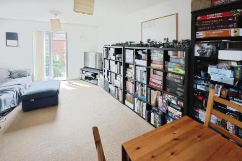 pbox-living_room-321585.JPG