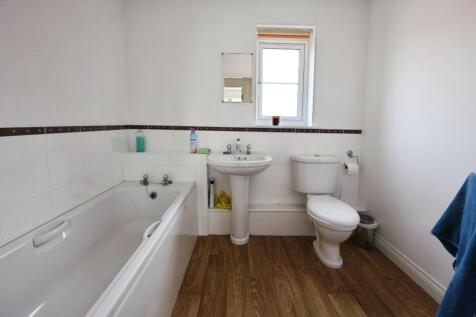 pbox-bathroom-321585.JPG