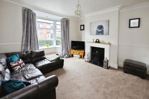 pbox-living_room-320430.JPG