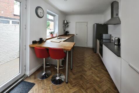 pbox-kitchen-320430.JPG