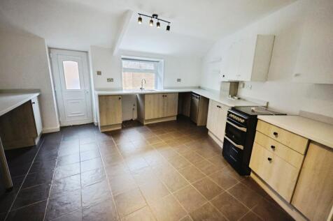 pbox-kitchen-325354.JPG