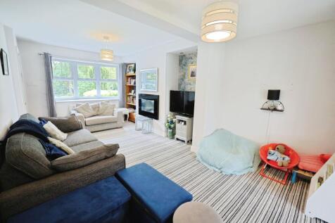 pbox-living_room-325351.JPG