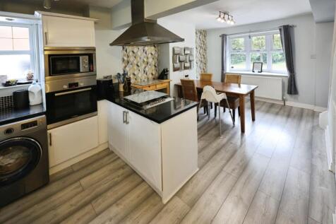 pbox-kitchen-325351.JPG