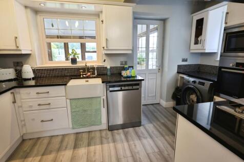 pbox-kitchen-325351.JPG