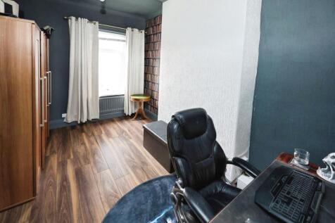 pbox-living_room-329592.JPG
