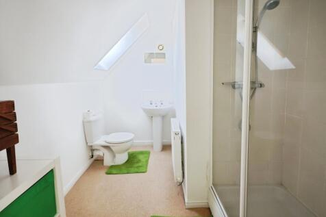 pbox-bathroom-333422.JPG