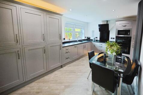 pbox-kitchen-333088.JPG