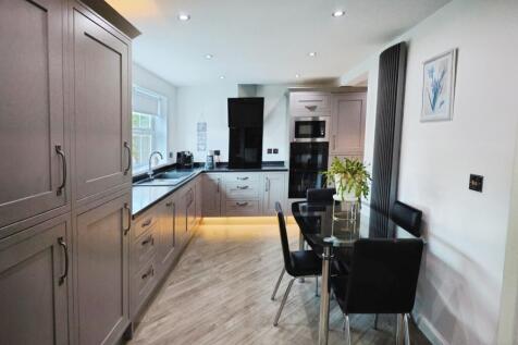 pbox-kitchen-333088.JPG