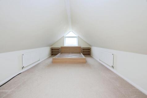 pbox-bedroom-318949.JPG