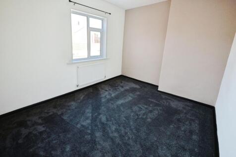 pbox-bedroom-334489.JPG