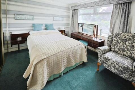 pbox-bedroom-335449.JPG