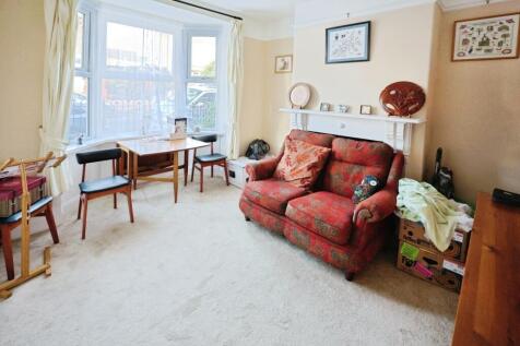 pbox-living_room-338732.JPG