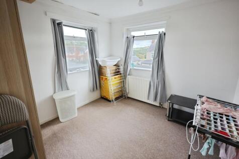 pbox-bedroom-340324.JPG