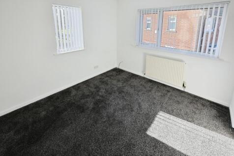 pbox-bedroom-338021.JPG