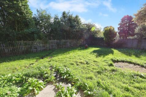 pbox-garden-338021.JPG
