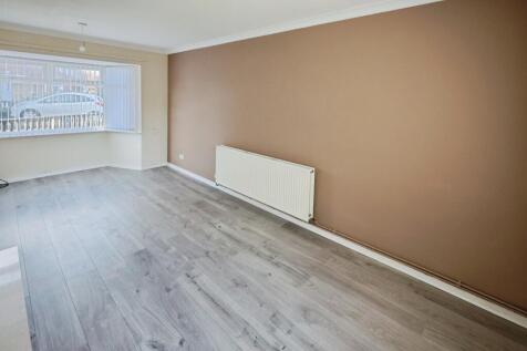 pbox-bedroom-338021.JPG