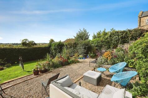 pbox-garden-342201.JPG
