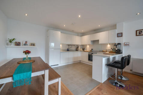 132b3b60-c3ed-457...