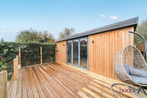 6b82db76-8db7-40a...