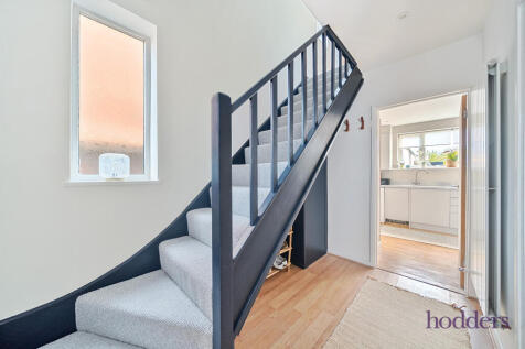 b33e0905-2d9c-49c...