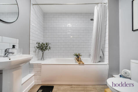 7c33180f-6792-4d3...