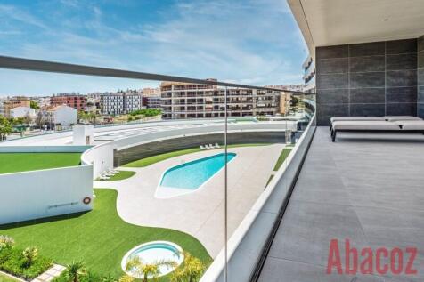 Terrace overlooking pool