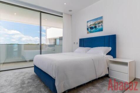 Guest bedroom 1