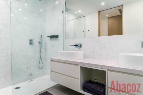 Master Ensuite