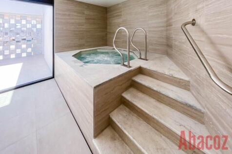 Indoor jacuzzi