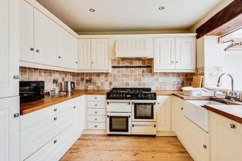 Calum kitchen 3
