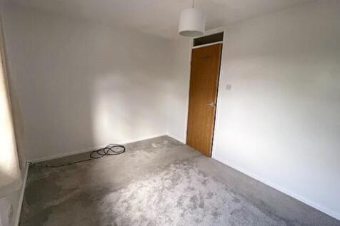 60 heather bedroom 1