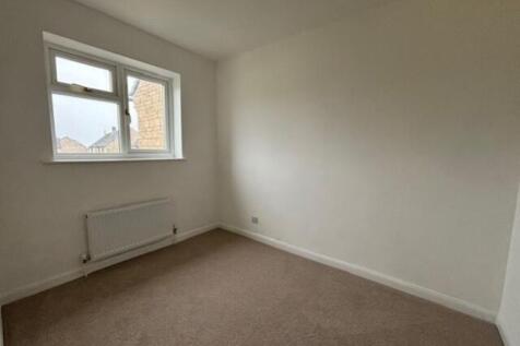63 Station Road bedroom 2