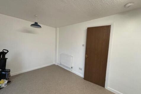 63 Station Road dining area 1