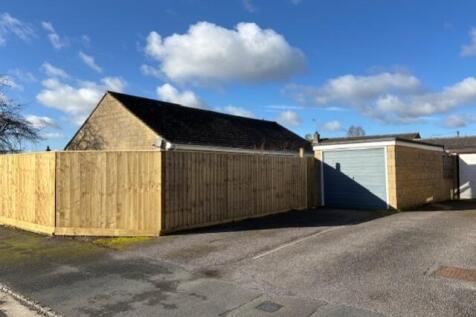 5 Larksfield garage