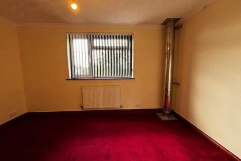 27 Mayfield Bedroom 1