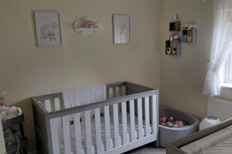 5 Blackthorn bedroom 1