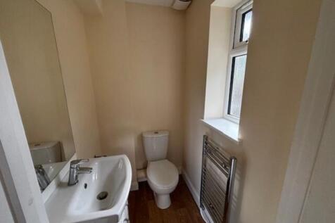 2a cloakroom