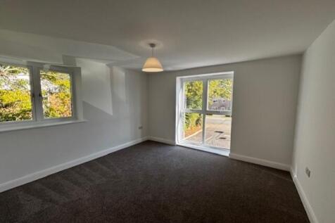 FLAT BEDROOM