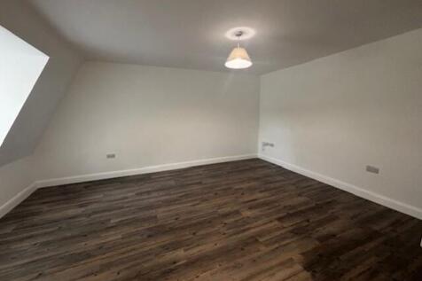 Flat 5 living room 1