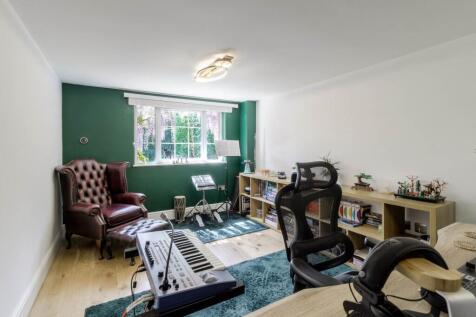 Property Image 16