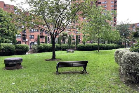 23BWcgardens.jpg