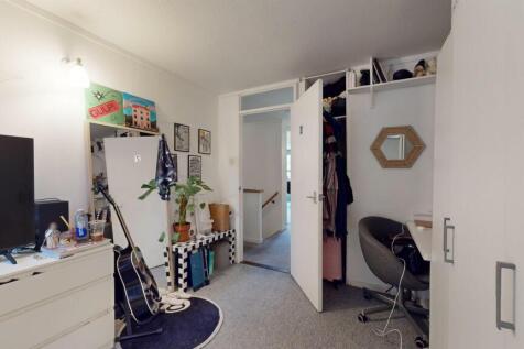 23BWbedroom5.jpg