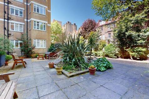 33Redcliffe Closegarden4.jpg